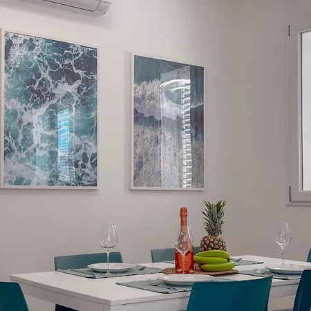 Fronte Mare Con Parcheggio By Host Hero Apartman *