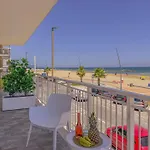 Апартаменты Beachfront With Ac & Private Parking By Hosthero