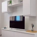 Апартаменты Beachfront With Ac & Private Parking By Hosthero Чивитанова-Марке