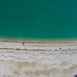 Beachfront With Ac & Private Parking By Hosthero Чивитанова-Марке