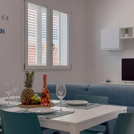 Apartmán Fronte Mare Con Parcheggio By Host Hero