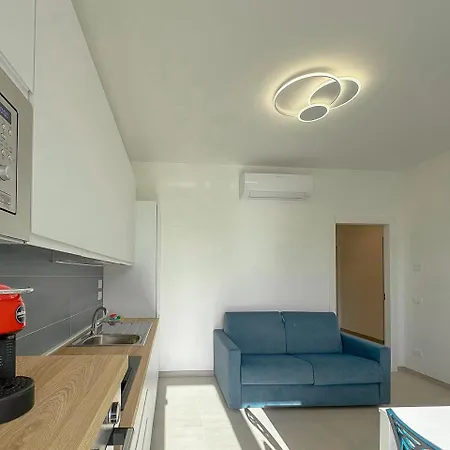 Διαμέρισμα Beachfront - Ac & Private Parking By Hosthero